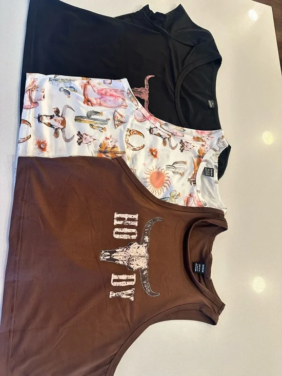 SHEIN Black, White & Brown Western Graphic Crop Tank Tops - Picture 7 of 7